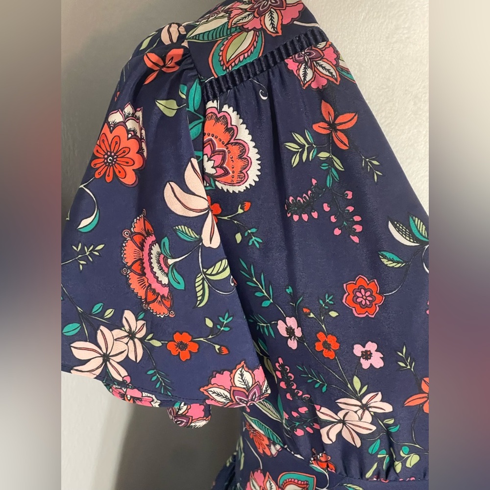 ELIZA J Navy Floral Maxi Dress with White Floral Hem Size 4 - Picture 4 of 8